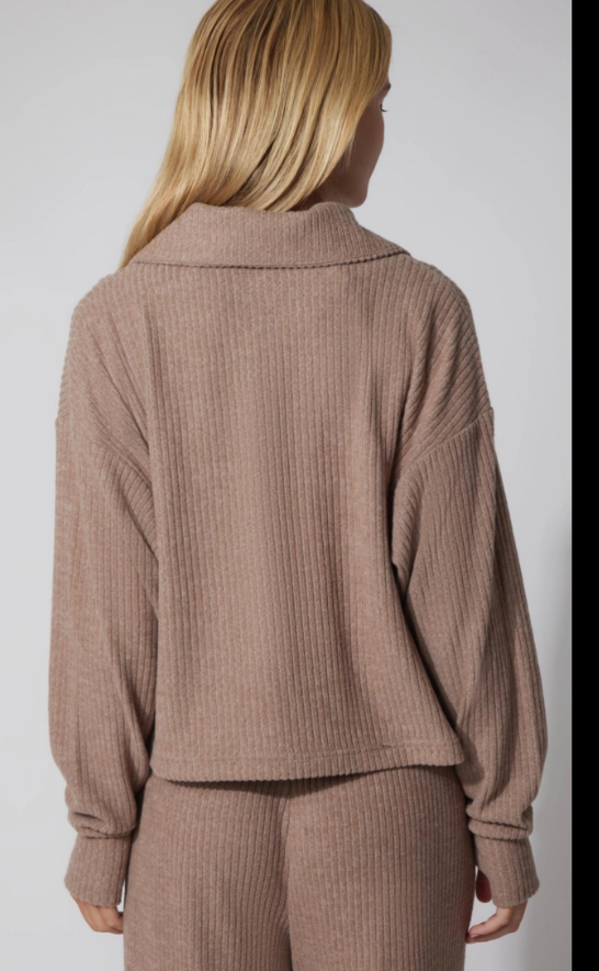 Womens rib knit half zip mock neck pull over