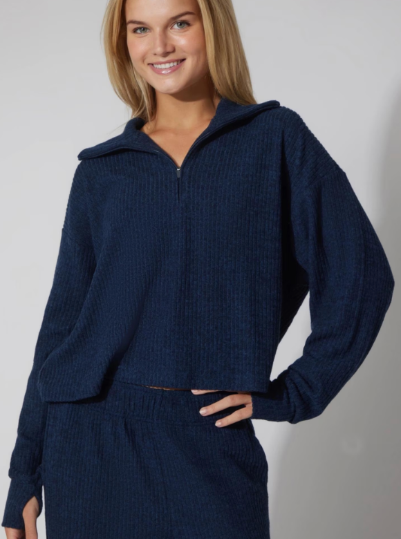 Womens rib knit half zip mock neck pull over