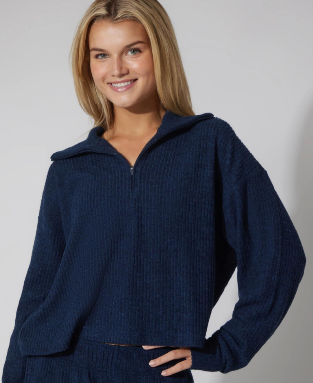 Womens rib knit half zip mock neck pull over