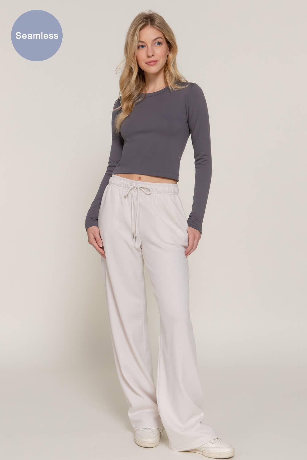 Long Sleeve Crew Neck Inner Seamless Crop Top