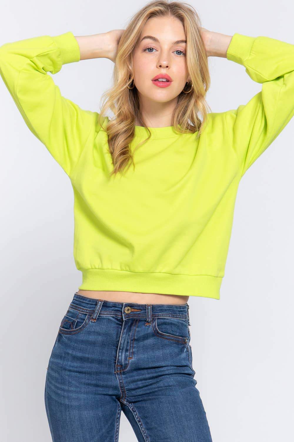Long Sleeve Round Neck Crop SweatShirt
